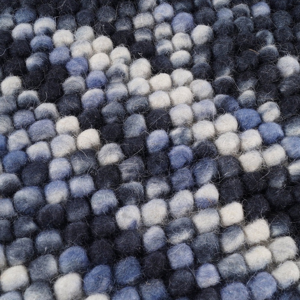 CAM LIVING Naturals Collection Wool Bauble Rug - Picture 3 of 10